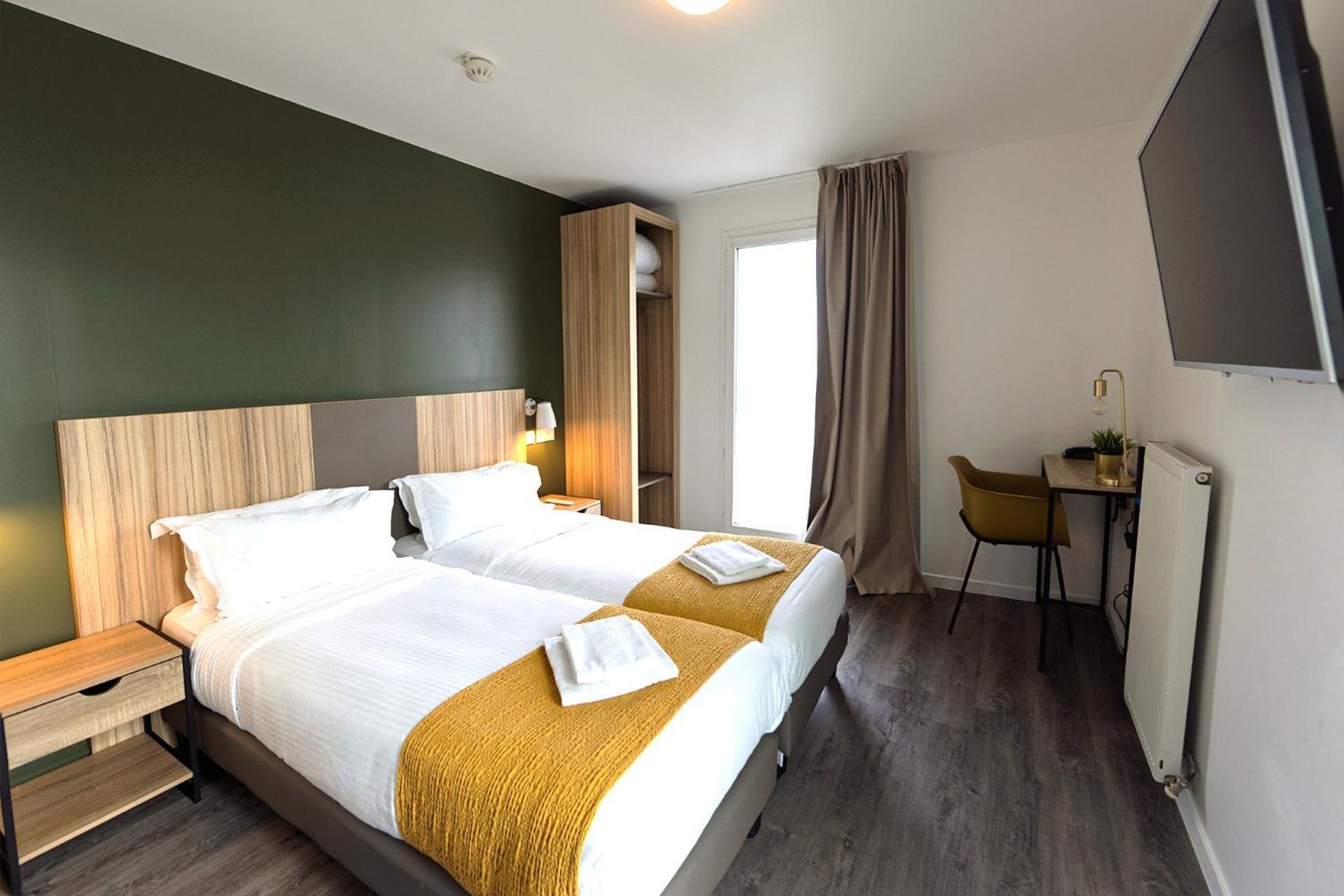 Hotel In 13 París